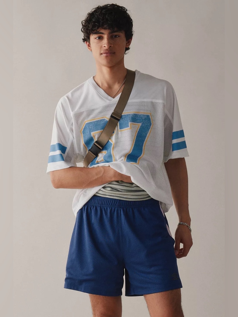 Urban Outfitters 67 Football Practice Jersey Tee White Blue Yellow Large